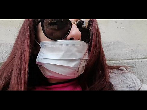 ❤️ Η Νικολέτα εκδικείται τον γείτονά της και κατουράει στο γκαράζ του (Ειδικό Covid19 Ιταλική καραντίνα) Βίντεο σεξ ❌