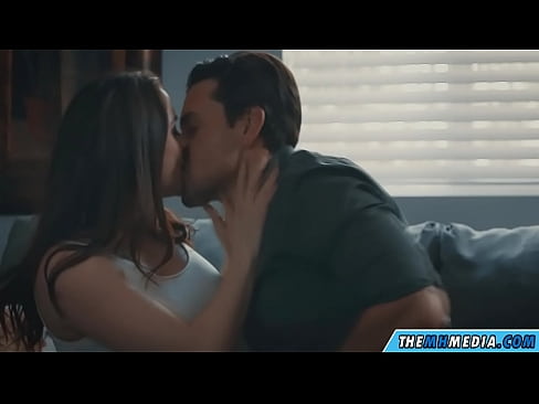 ❤️ Ρομαντικό σεξ με μια καλή μαμά με πλούσιο στήθος Βίντεο σεξ ❌